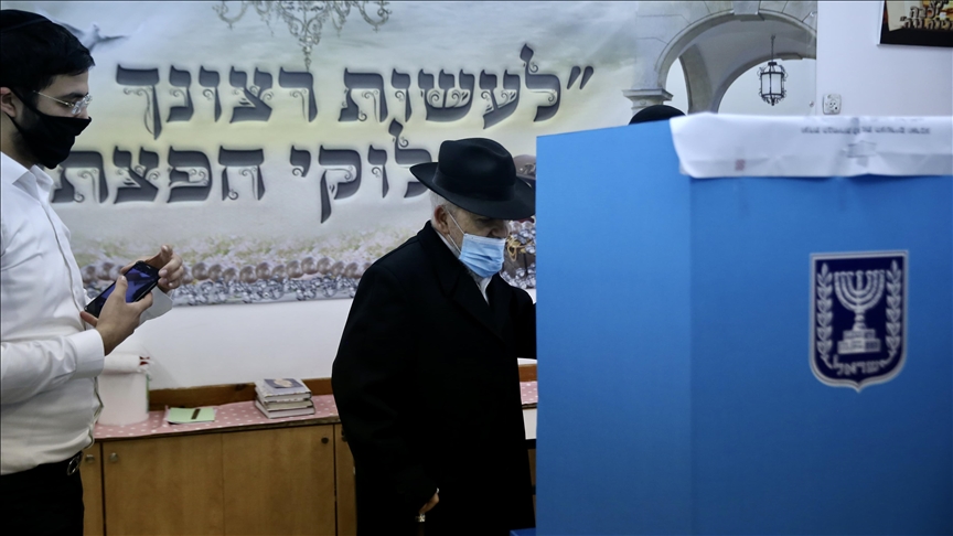 Sin alcanzar una mayoría en el Parlamento, Netanyahu lidera elecciones en Israel