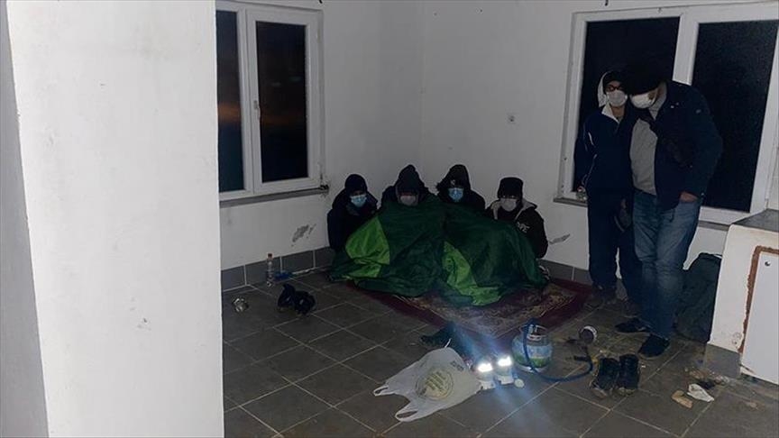 184 irregular migrants held across Turkey