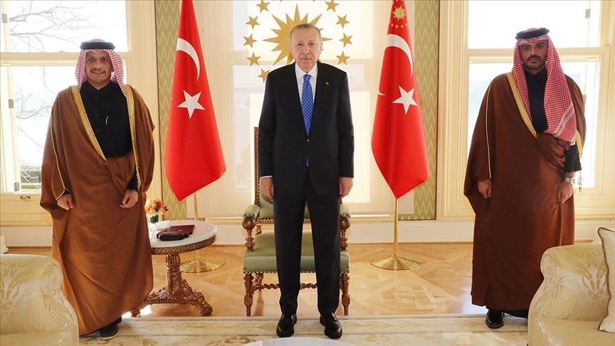 الرئيس أردوغان يلتقي وزير خارجية قطر في إسطنبول