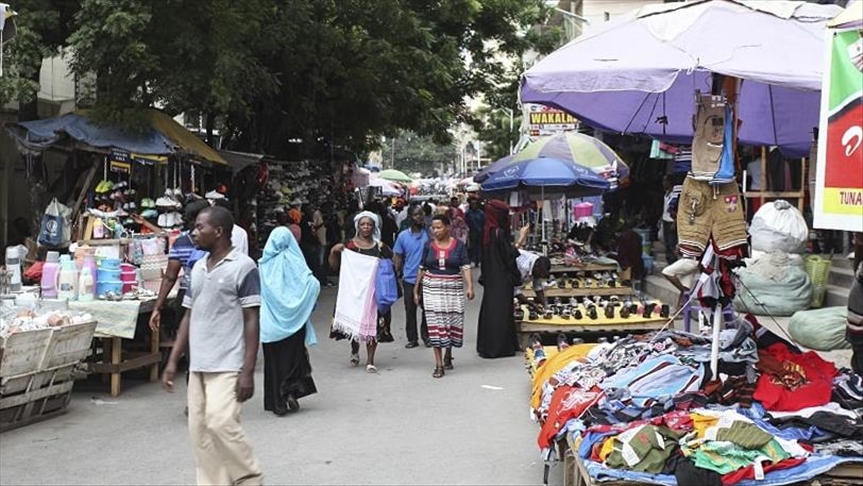 Encuentran nueva variante de la COVID-19 en viajeros de Tanzania