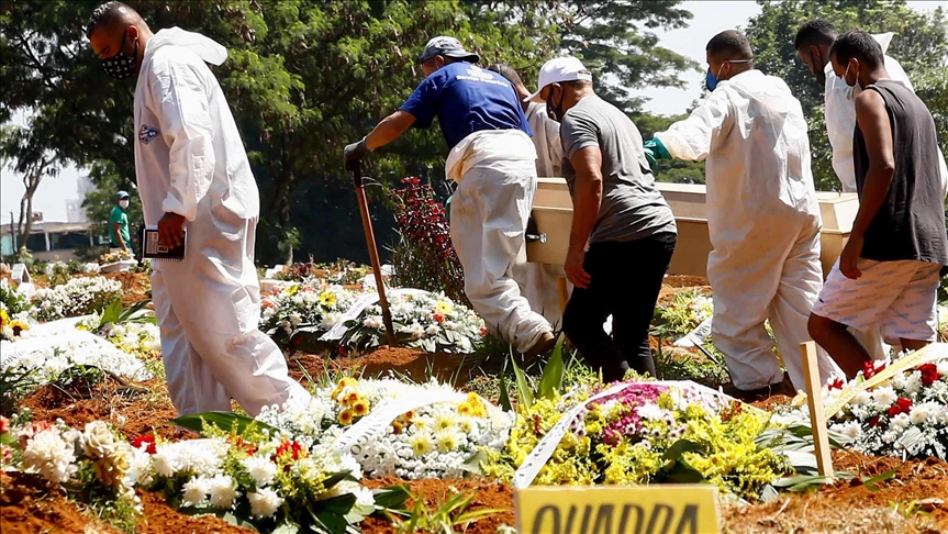Se triplicaron las muertes por COVID-19 de personas entre 18 y 45 años en las UCI de Brasil