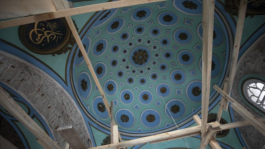 'İzmir'in kalbi'ndeki 400 yıllık Hatuniye Camisi restore ediliyor