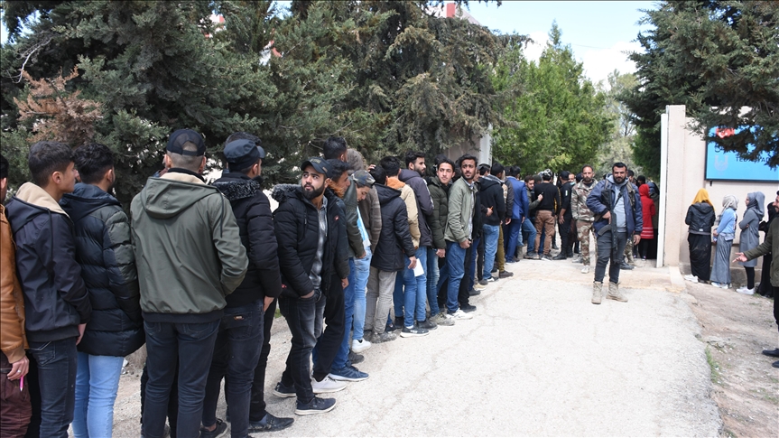 مئات الطلاب يخوضون امتحان القبول الجامعي التركي شمالي سوريا