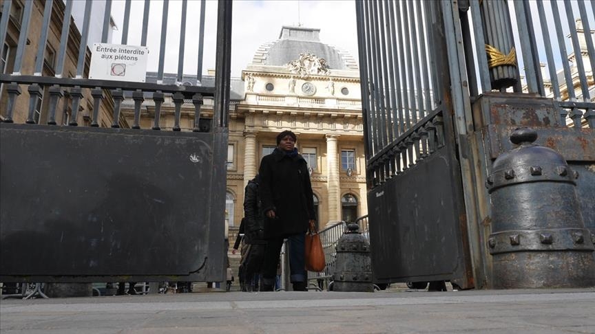 Photo of La France rouvre son ambassade en Libye après une fermeture de 7 ans