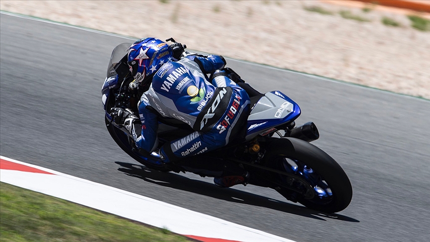 Bahattin Sofuoğlu Dünya Supersport300 resmi testlerinde en hızlı turu attı
