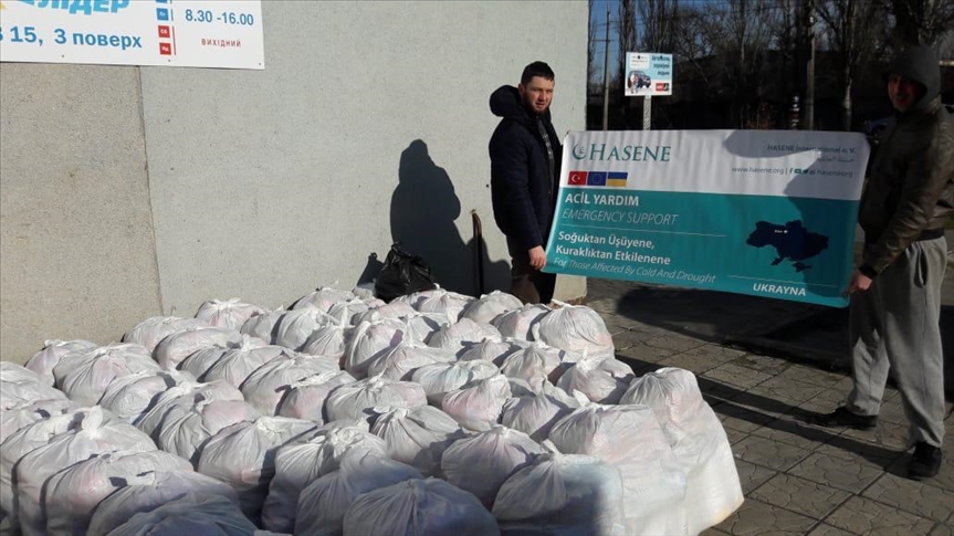 Турецкие фонды оказали продовольственную помощь жителям Украины