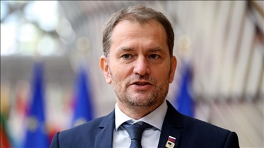 PM Slovakia bertukar jabatan di tengah sengketa vaksin Sputnik