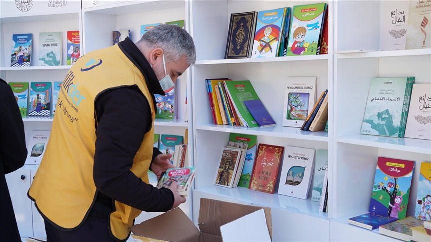 Turkish charity opens 400 libraries in Syria