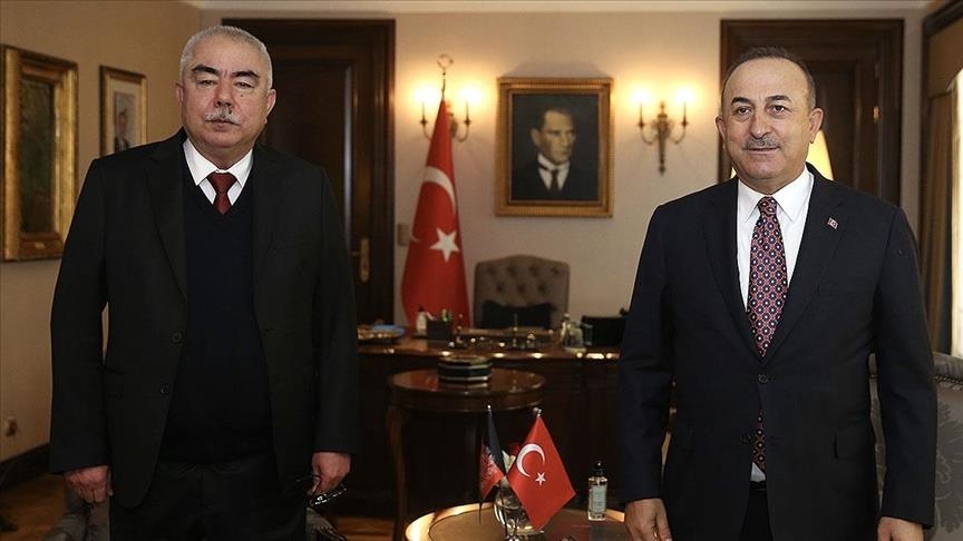 Turkish foreign minister meets Afghanistan's ex-VP