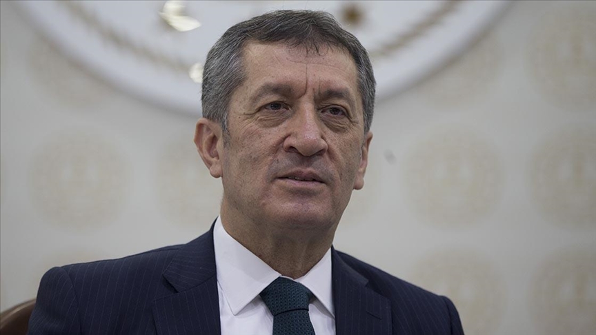 Milli Eğitim Bakanı Selçuk: 26 ilimize 27 bin 445 tablet bilgisayar setini ulaştırıyoruz