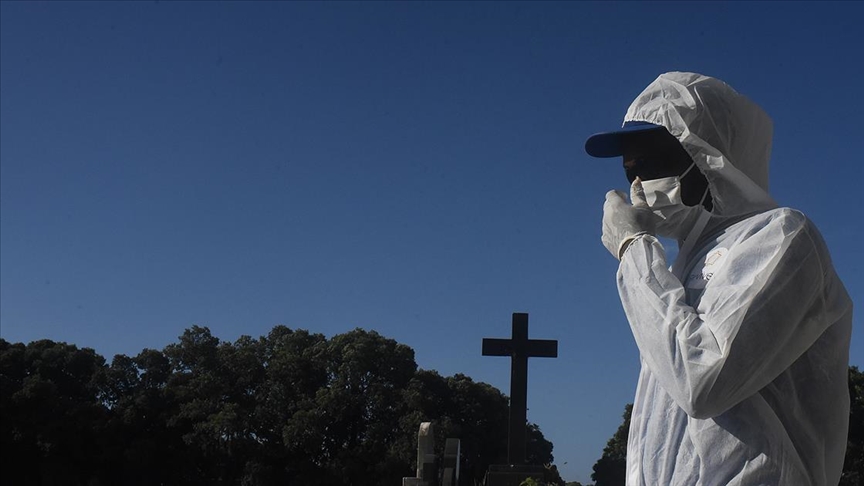 Brezilya'da 24 saatte Kovid-19 nedeniyle 3 bin 769 kişi hayatını kaybetti