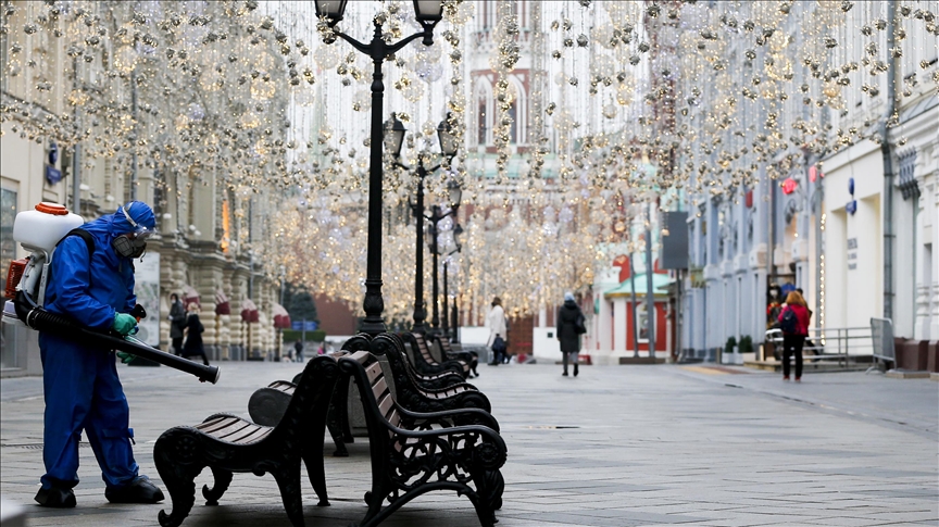 Коронавирус в РФ: число летальных исходов приблизилось к 100 тыс.