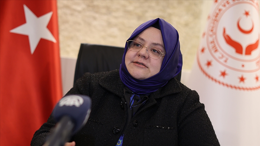 Bakan Zehra Zümrüt Selçuk: Geri ödemedeki 827 ilaç ile kanser hastalarımızın tedavilerini destekliyoruz
