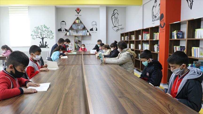 Şehit Savcı Hakan Kılıç'ın adı, Ağrı'da meslektaşlarının girişimiyle kurulan kütüphanede de yaşatılacak