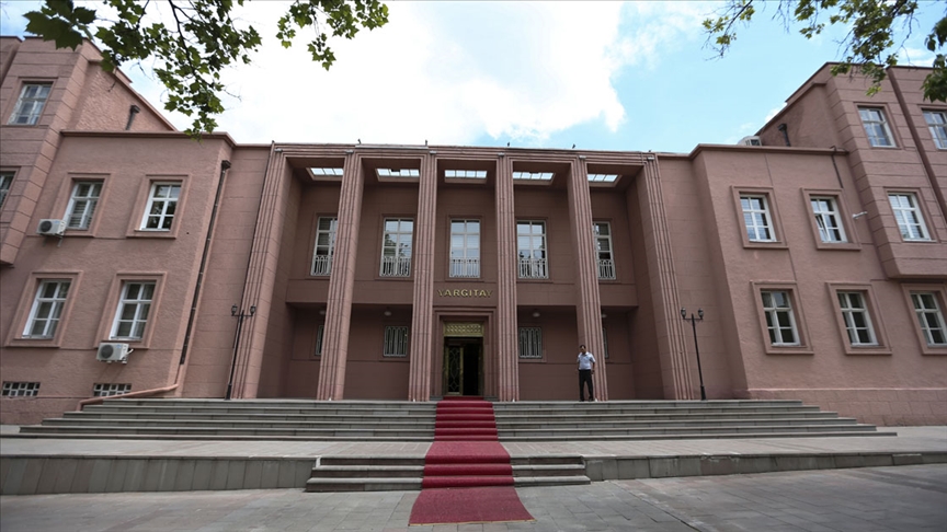 Yargıtay, kış lastiği bulunmayan kamyonetle çarptığı yayanın ölümüne neden olan sürücünün cezasını az buldu