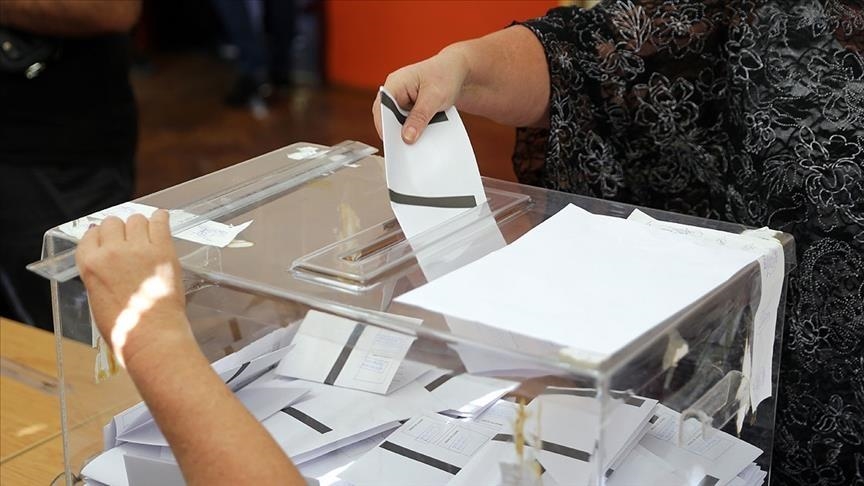 Bulgarie : les électeurs se rendent aux urnes pour les élections législatives