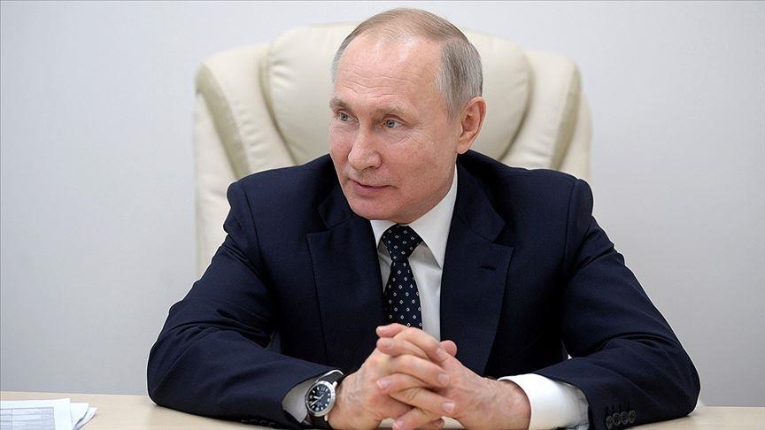 Путин подписал закон, позволяющий ему переизбираться на пост президента