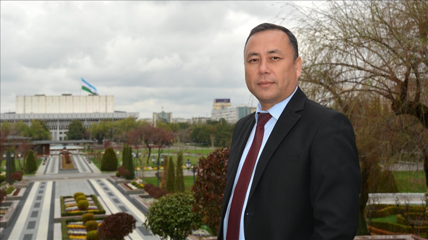 Узбекистан к 2023 году завершит переход к латинскому алфавиту