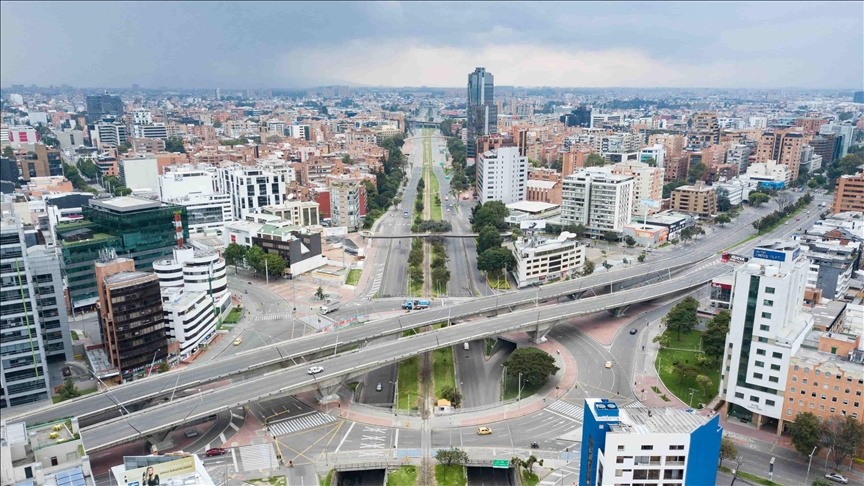 La capital de Colombia vuelve al confinamiento el fin de semana por aumento de casos de COVID-19