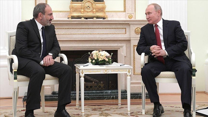 Putin, Pashinyan meet in Moscow