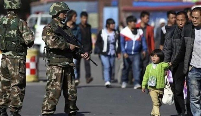 В Китае приговорили к казни двух чиновников-уйгуров