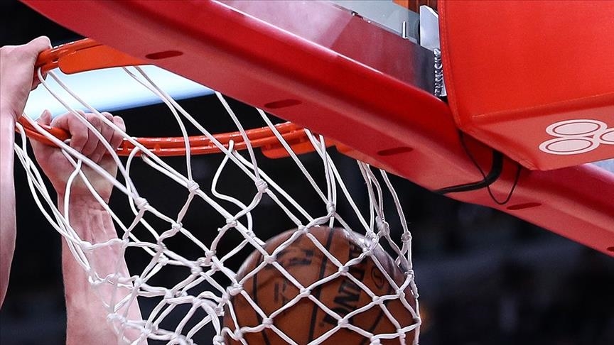 НБА: Филаделфија Севентисиксерс го совлада Бостон Селтикс, Милвоки Бакс загуби од Голден Стејт Вориорс