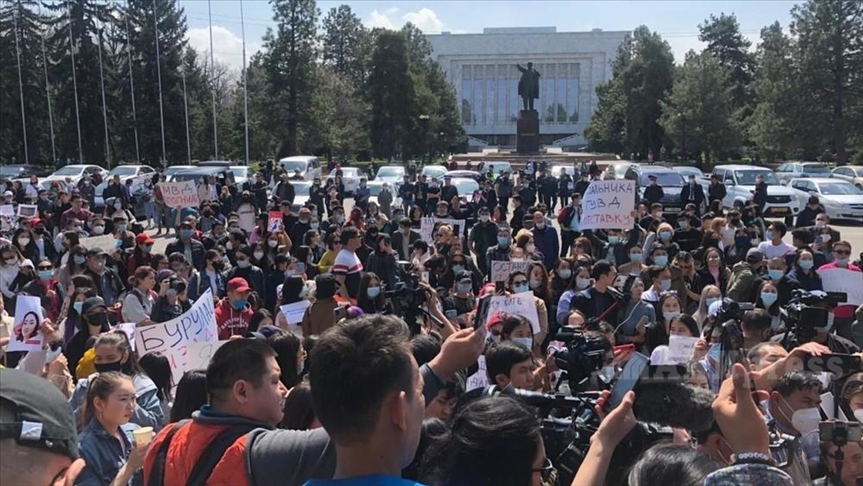 В Кыргызстане прошел митинг с требованием отставки главы МВД