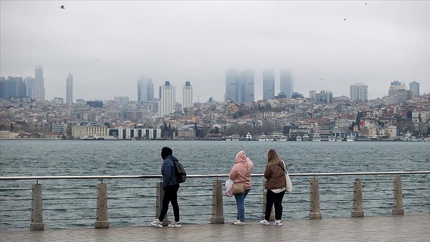 Li Stenbolê baranê heta êvarê bibare