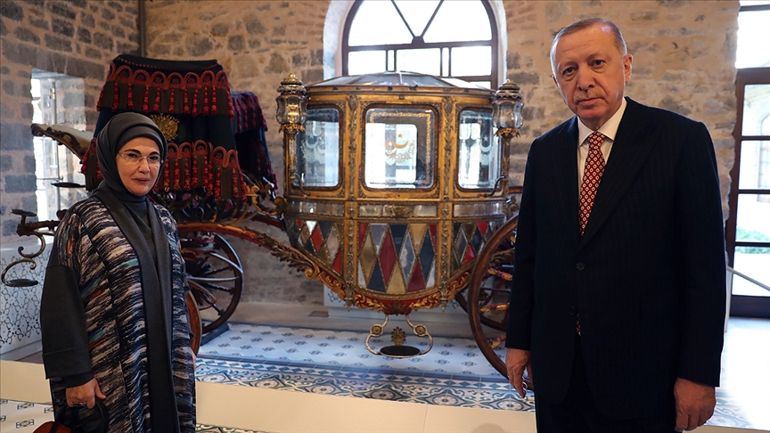 Cumhurbaşkanı Erdoğan, açılışı yapılan Beykoz Cam ve Billur Müzesi için 'Hayırlı olsun' mesajı paylaştı
