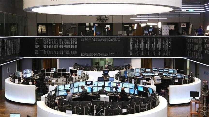 سیر نوسانی ارزش سهام در بازارهای بورس اروپا