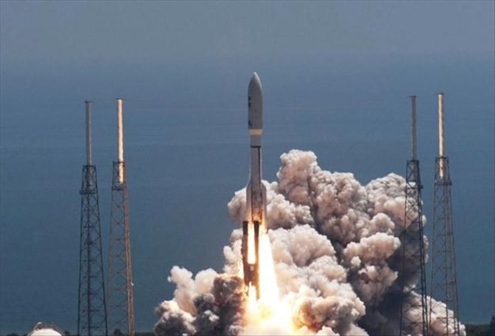 China luncurkan satelit teliti lingkungan luar angkasa