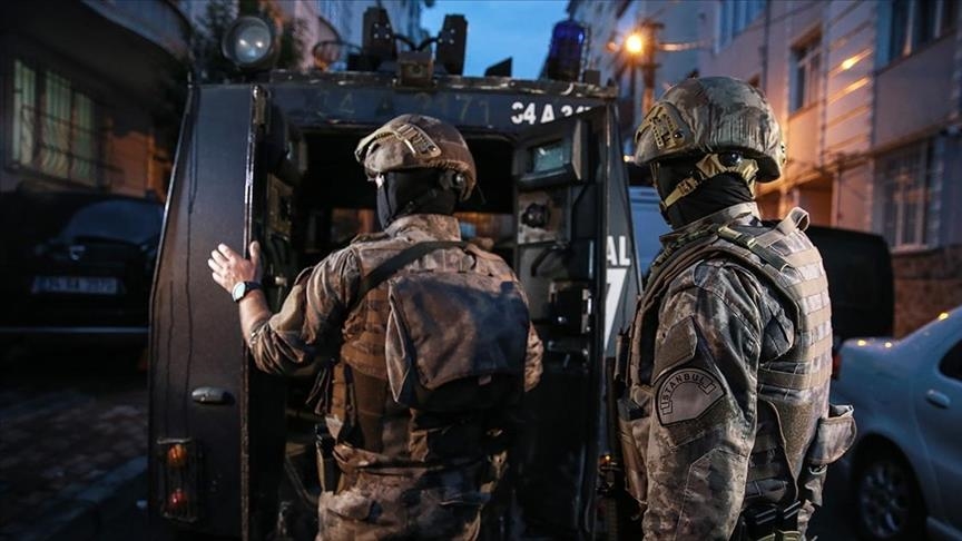 Li 5 bajaran operasyona dijî rêxistina sûc a Sedat Peker seroktiyê dike