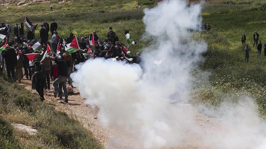 Israeli forces disperse anti-settlement rallies
