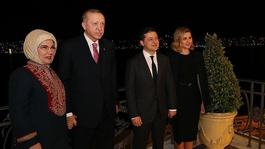 Erdogan offre un dîner en l'honneur de son homologue ukrainien