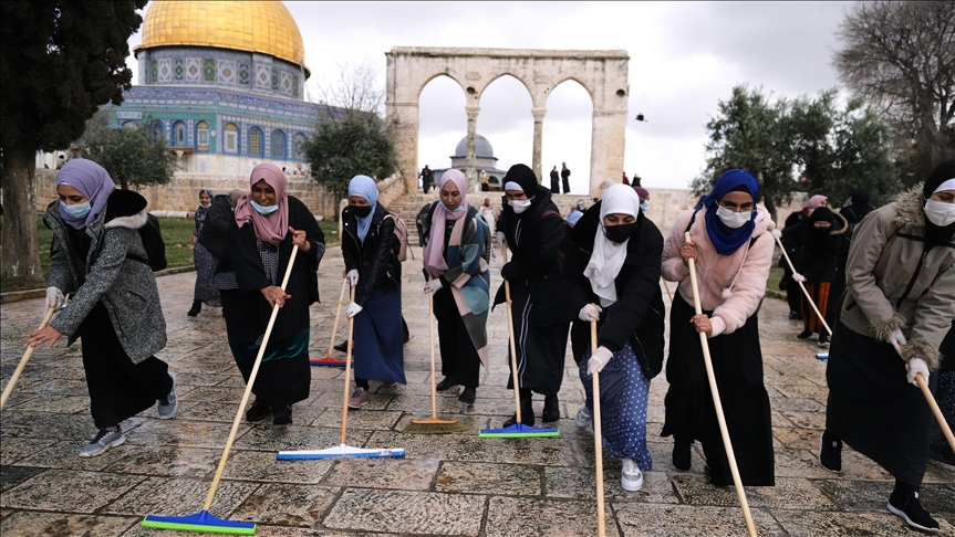 Stotine Palestinaca učestvovalo u akciji čišćenja džamije Al-Aksa uoči ramazana