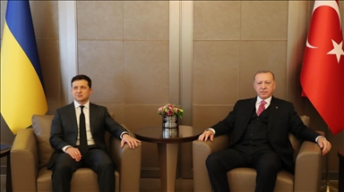 Turquía y Ucrania prometen fortalecer asociación estratégica y restaurar la integridad territorial ucraniana