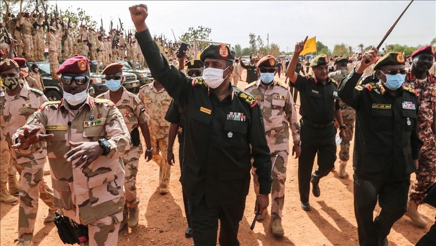 السودان.. البرهان يصل غرب دارفور بعد أحداث عنف قبلية