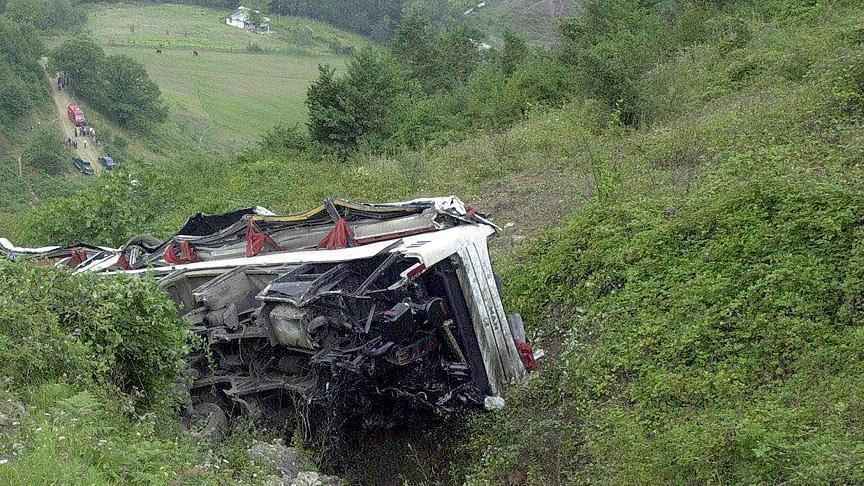 6 killed in Jammu and Kashmir road accident