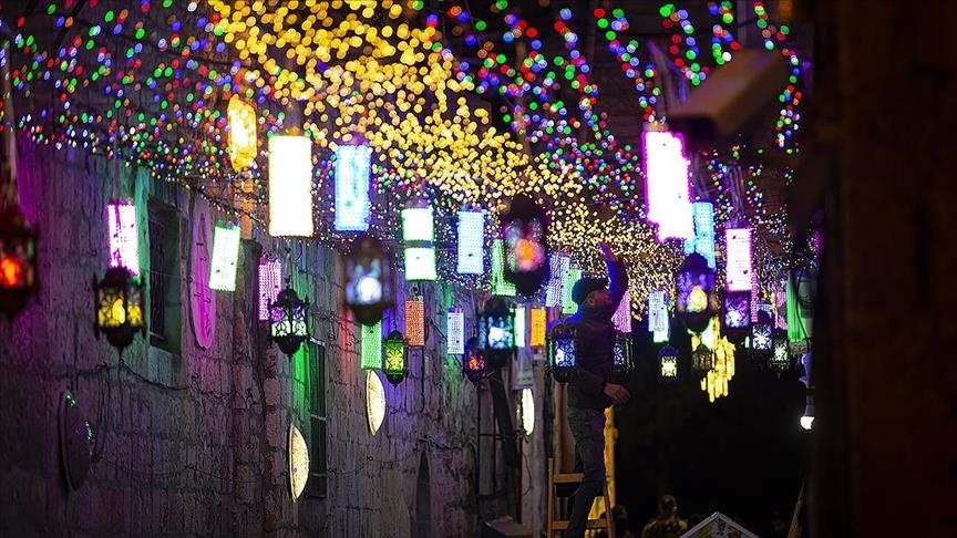Зоната „Стар град“ во Кудс украсена по повод Рамазан
