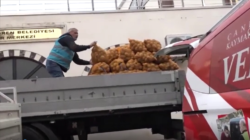 TMO'nun çiftçiden aldığı patates ve soğanlar Ankara'da 89 bin 404 ihtiyaç sahibi haneye dağıtılmaya başlandı 