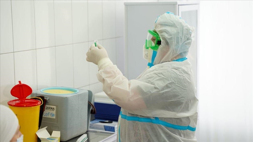 Коронавирус в Украине: за сутки выявлено около 12 тыс. случаев заражения