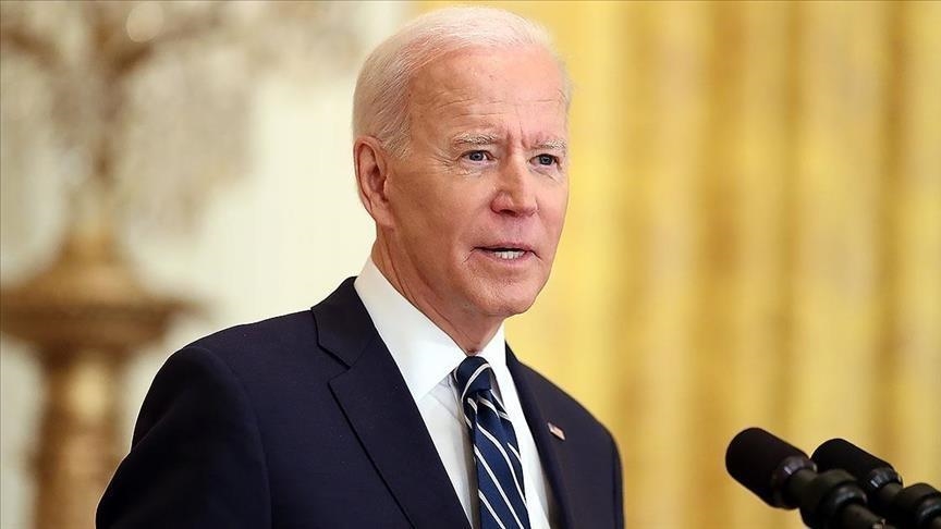 Biden urges Putin to lower tensions on Ukraine border