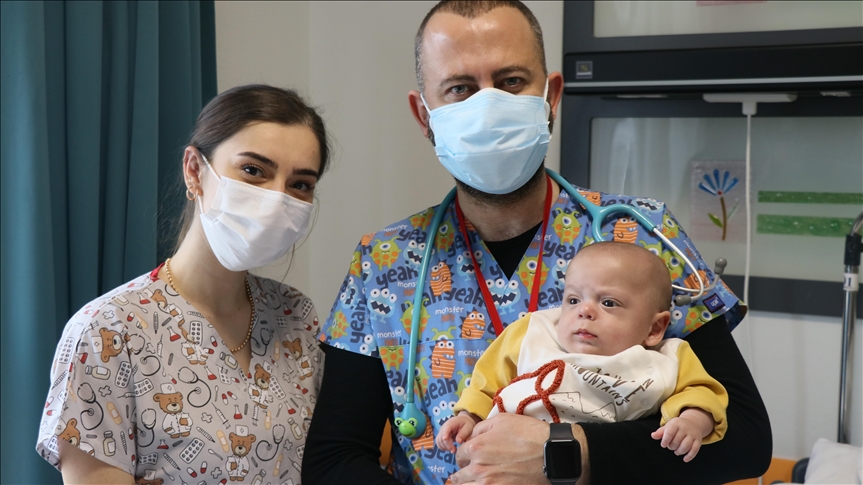 Turquie Un Bebe Premature Atteint Son Poids Normal Apres 7 Mois De Traitement Turquie Un Bebe Premature Atteint Son Poids Normal Apres 7 Mois De Traitement