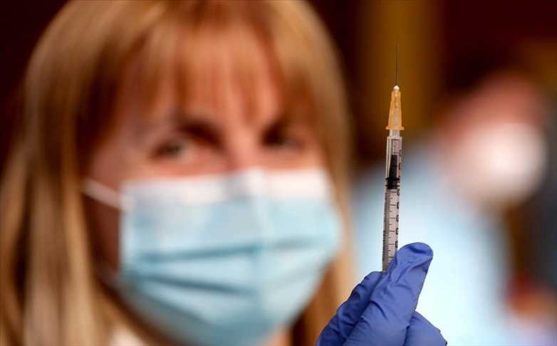 Estudio afirma que la vacuna de Pfizer reduce de manera drástica los contagios