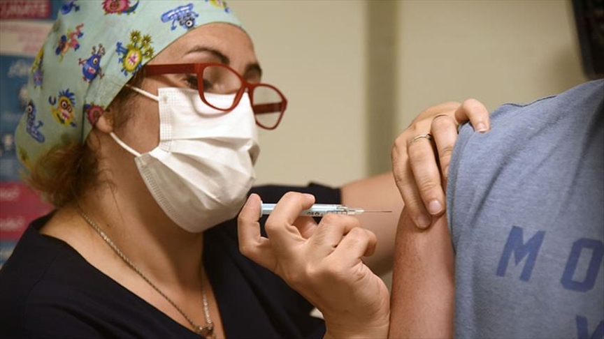 Argentina reporta récord diario de contagios por COVID-19 con 27.001 nuevos casos