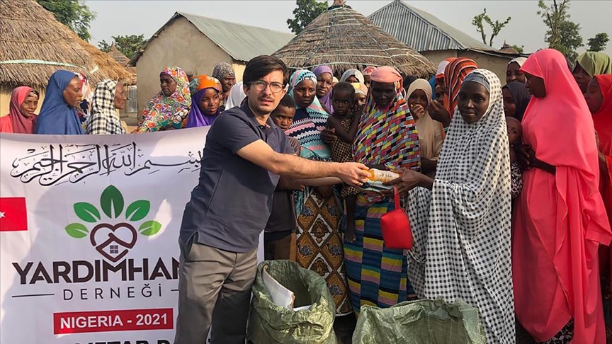 Türk hayırseverler 700 Nijeryalıyı iftarda buluşturuyor 