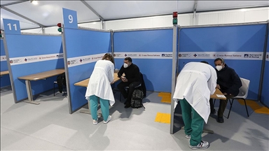 İtalya'da son 24 saatte 469 kişi Kovid-19'dan hayatını kaybetti