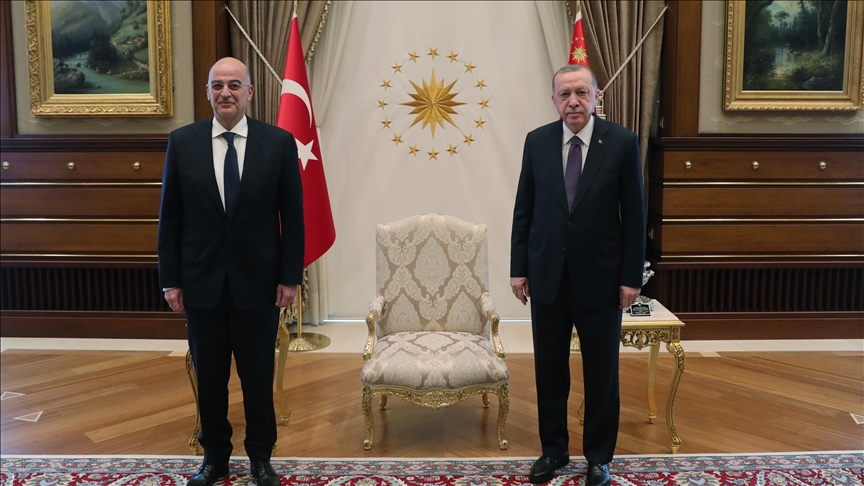 Президент Турции принял главу МИД Греции
