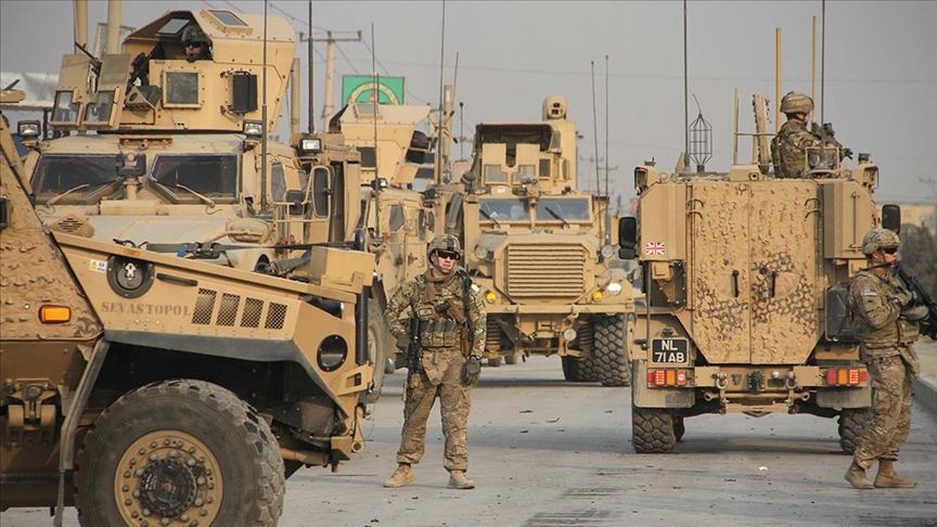 İngiltere, Afganistan'daki askerlerini düzenli olarak geri çekecek
