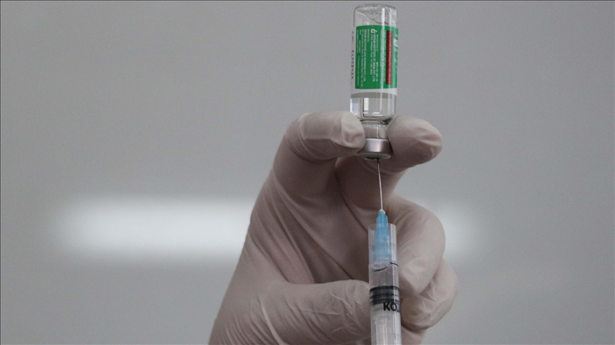 Universidad de Oxford afirma que la vacuna de AstraZeneca aumenta el riesgo de coágulos sanguíneos